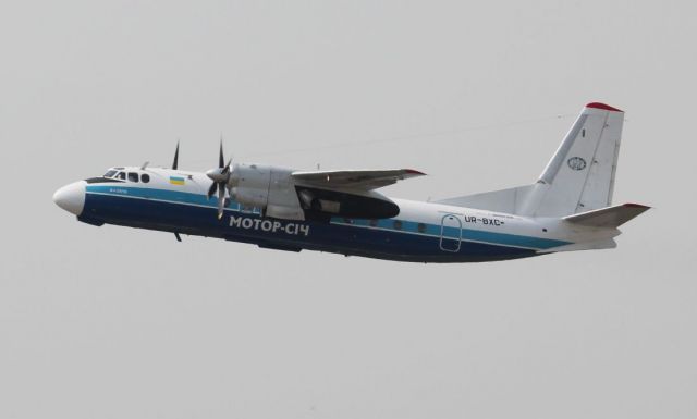 Antonov An-24 (UR-BXC)