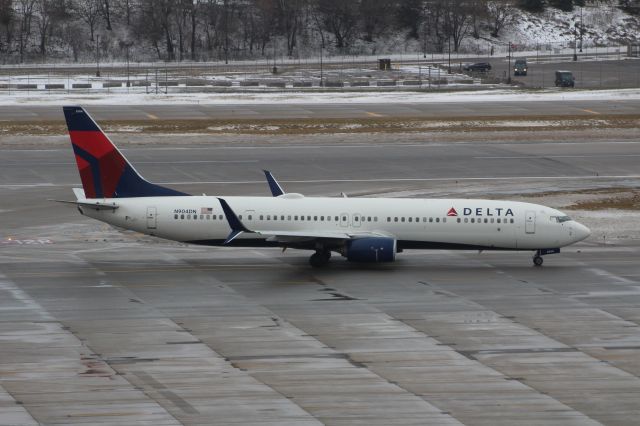 Boeing 737-900 (N904DN)
