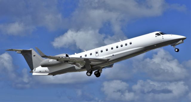 Embraer Legacy 600/650 (PP-BCO)