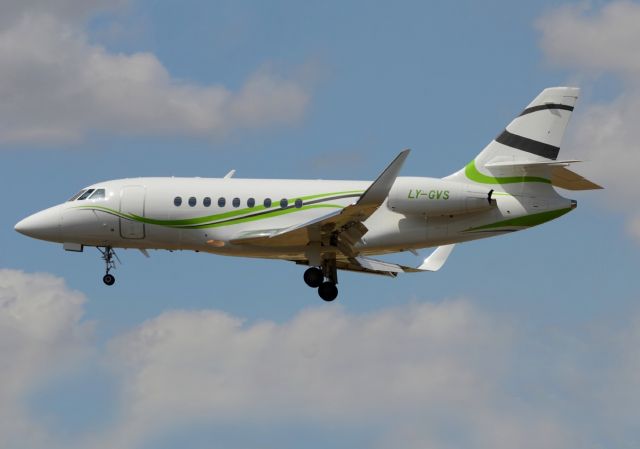 Dassault Falcon 2000 (LY-GVS)