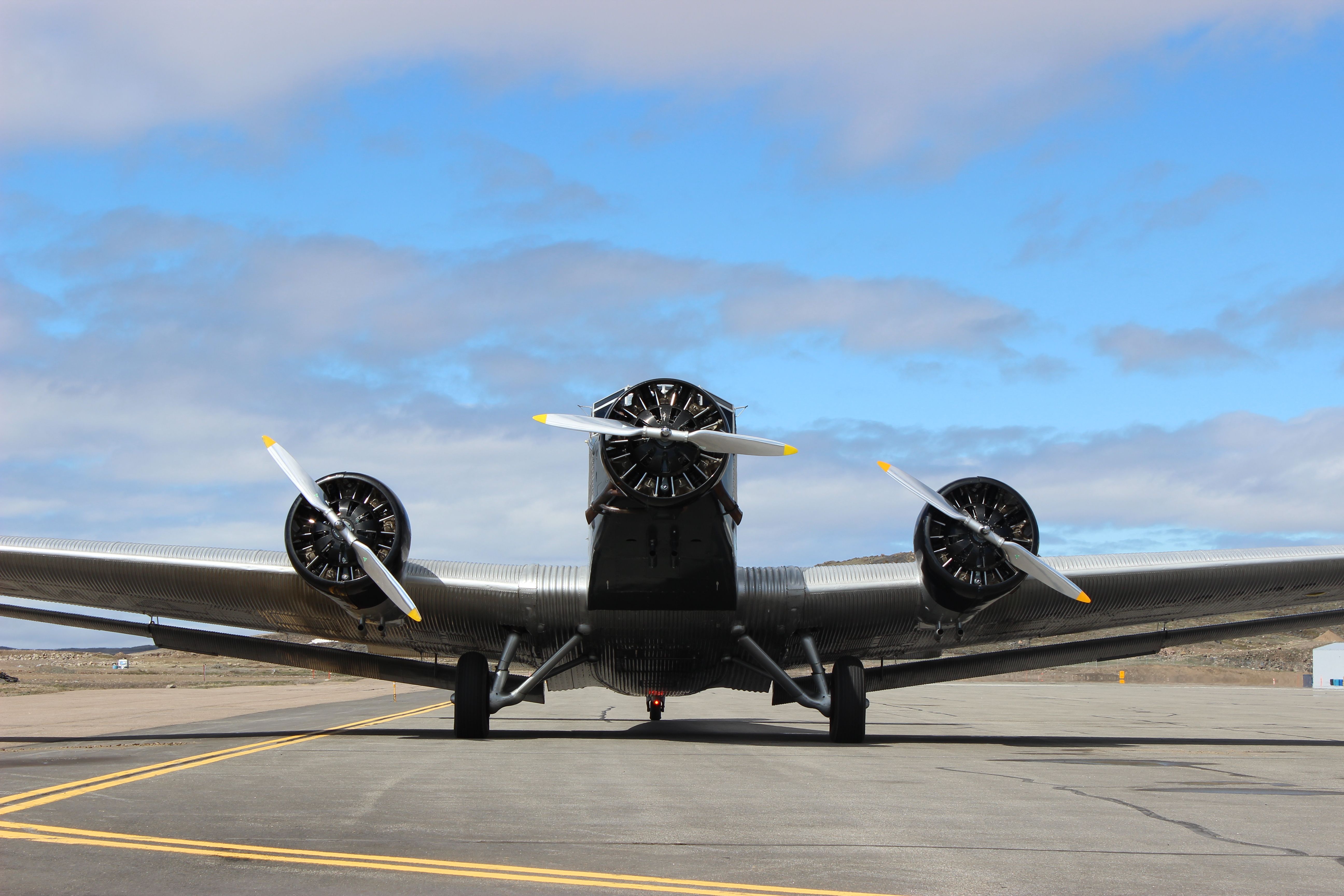 JUNKERS Ju-52/3m (HB-HOT)