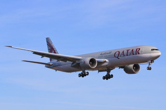 BOEING 777-300 (A7-BAY) - landing at KPAE from a test flight