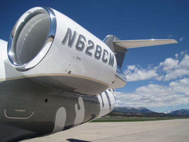 Canadair Challenger (N628CM)