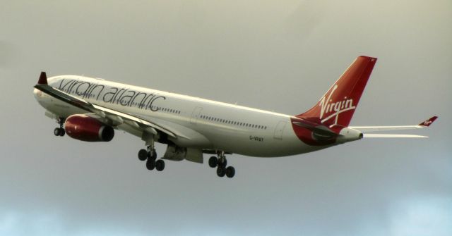 Airbus A330-300 (G-VRAY)