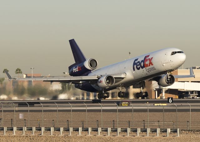 Boeing MD-11 (N603FE)