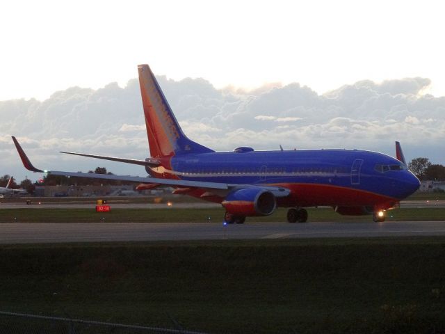 Boeing 737-700 (N297WN)