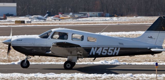 Piper Cherokee (N455H) - Great aircraft at www.flying20club.org  On the RELIANT AIR ramp, where you find the lowest fuel prices on the Danbury (KDXR) airport!