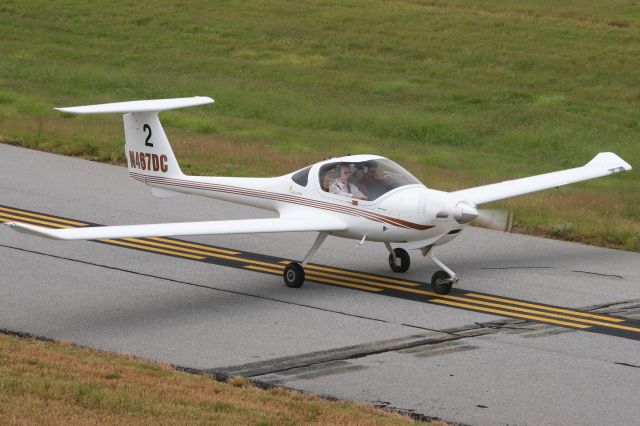 Diamond DA-20 (N467DC) - Bob Jones Univ. flight school DA20 taxis to RWY 19