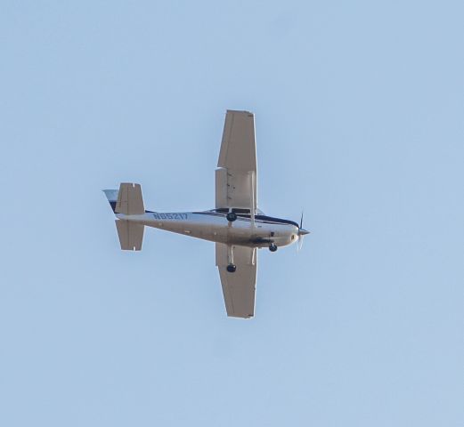 Cessna Skylane (N65217)