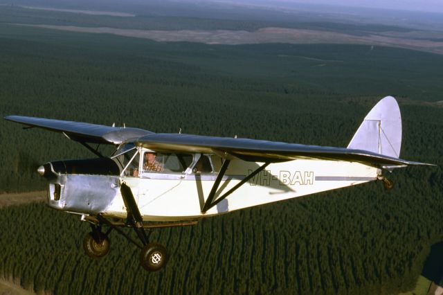 VH-BAH — - DE HAVILLAND DH85 LEOPARD MOTH - REG : VH-BAH - MT SHANK SA. AUSTRALIA 25/4/1985