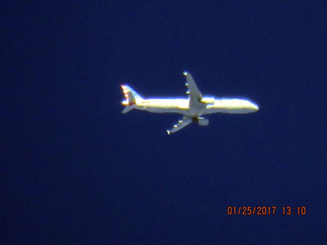 Airbus A321 (N184US)