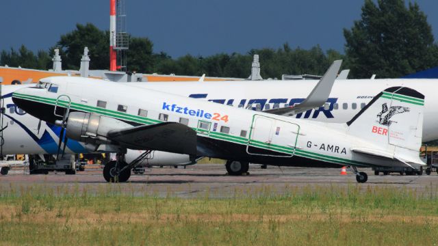 Douglas DC-3 (G-AMRA)