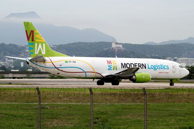 Boeing 737-700 (PP-YBA)