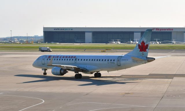 Embraer ERJ-190 (C-FHOS) - Air Canada Embraer ERJ-190AR C-FHOS in Toronto 