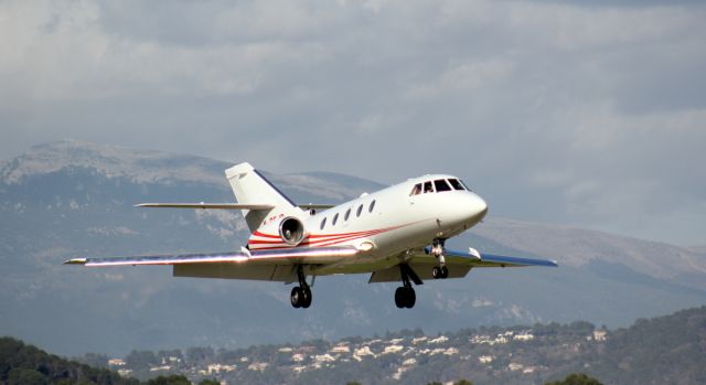 Dassault Falcon 20 (M-DEJB)