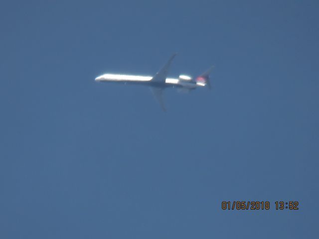 McDonnell Douglas MD-88 (N953DL)