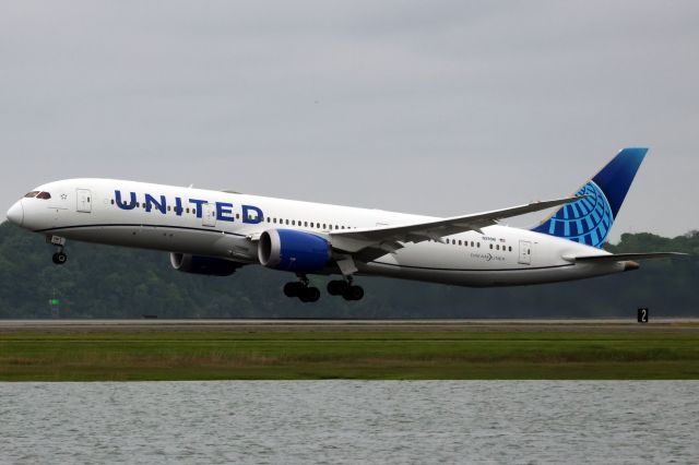 Boeing 787-9 Dreamliner (N29981)