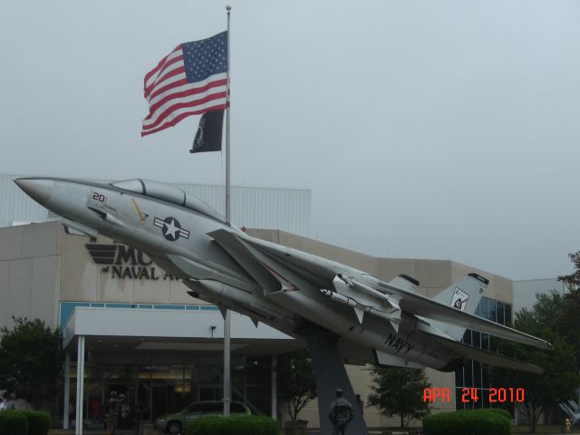 Grumman F-14 Tomcat (15-7984) - F-14 Tomcat NAS Pensacola