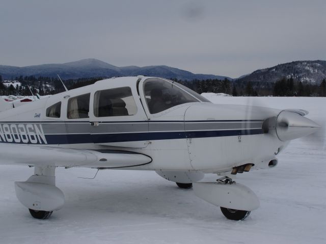 Piper Cherokee (N8086N)