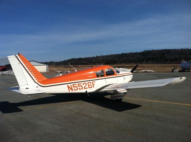 Piper Cherokee (N5526F)