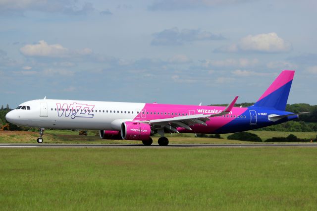 Airbus A321neo (G-WUKP) - Touching down on rwy 25 on 8-Jun-21 operating flight WUK3649 from LRSM.