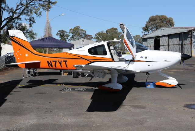 Cirrus SR-22 (N7YT)