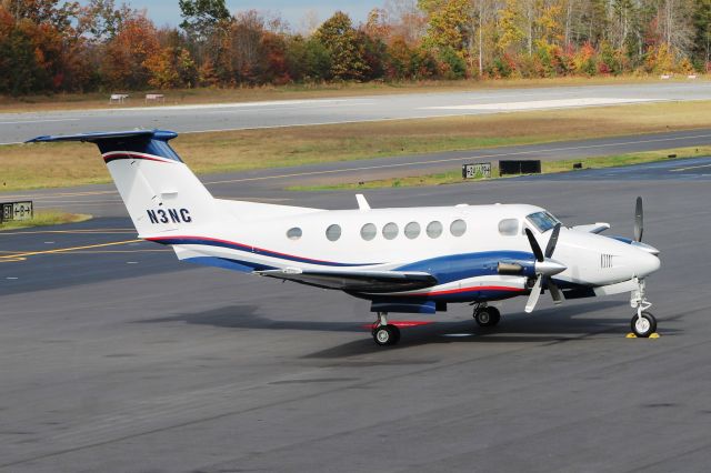 Beechcraft Super King Air 200 (N3NC) - NC Governor visiting Hickory!