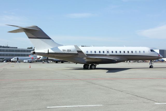 Bombardier Global Express (9H-JEH) - Bombardier Global 6000-BD-700-1A10