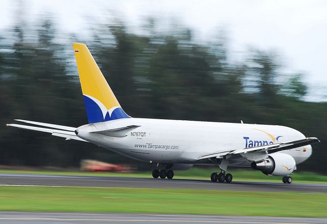 N767QT — - Tampa Colombia Boeing 767-241/ER(BDSF) N767QT (cn 23804/178)  San Juan - Luis Munoz Marin International (SJU / TJSJ) Puerto Rico, September 27, 2009  Aeroparque Photo: Tomás Del Coro