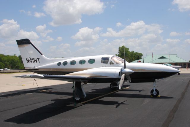 Cessna 421 (N41WT)