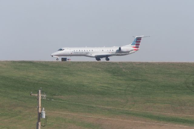 Embraer ERJ-145 (N941LT)