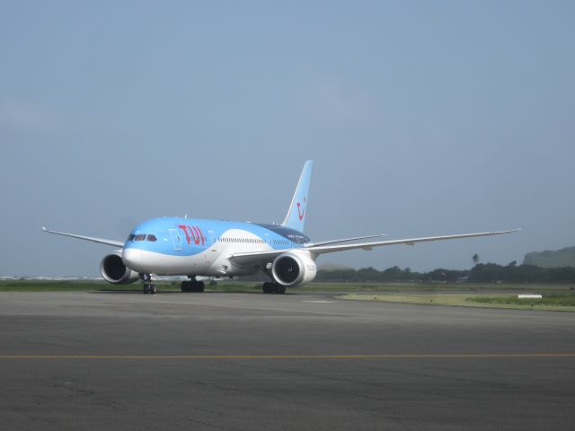 Boeing 787-8 (G-TUIF)