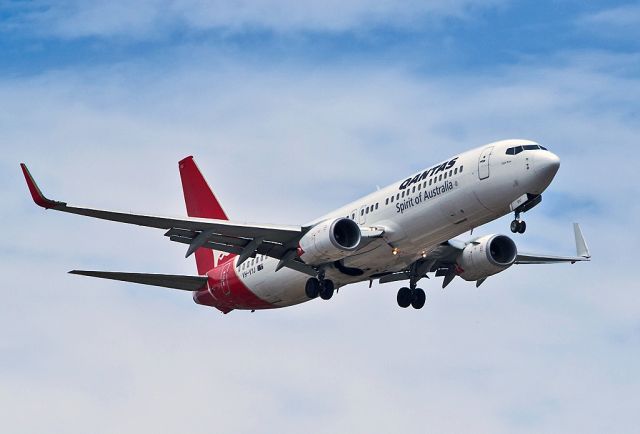 Boeing 737-800 (VH-VYJ) - QANTAS - BOEING 737-838 - REG VH-VYJ (CN 34182) - ADELAIDE INTERNATIONAL AIRPORT SA. AUSTRALIA - YPAD (10/11/2016