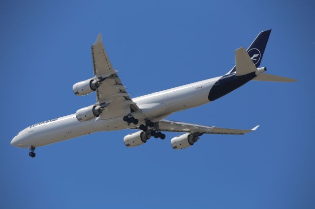 Airbus A340-600 (D-AIHI)