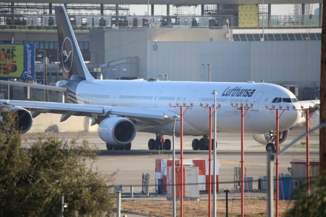 Airbus A340-600 (D-AIHI)