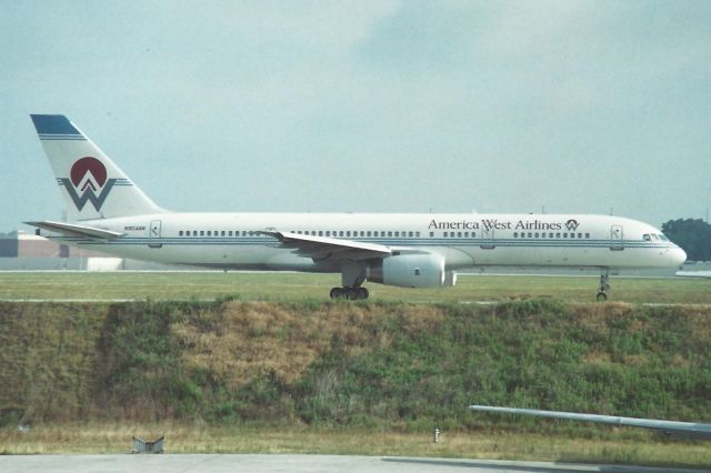 Boeing 757-200 (N904AW)