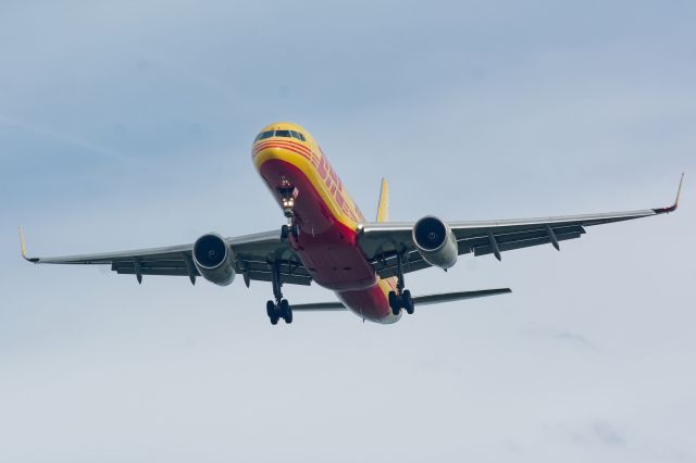 Boeing 757-200 (OE-LNZ) - DHL Air Austria