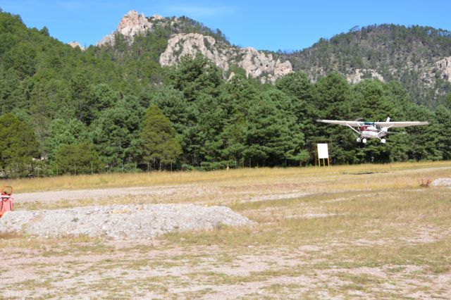 XB-NKO — - Despegando de Cahuzori, Ocampo, Chih., sierra madre
