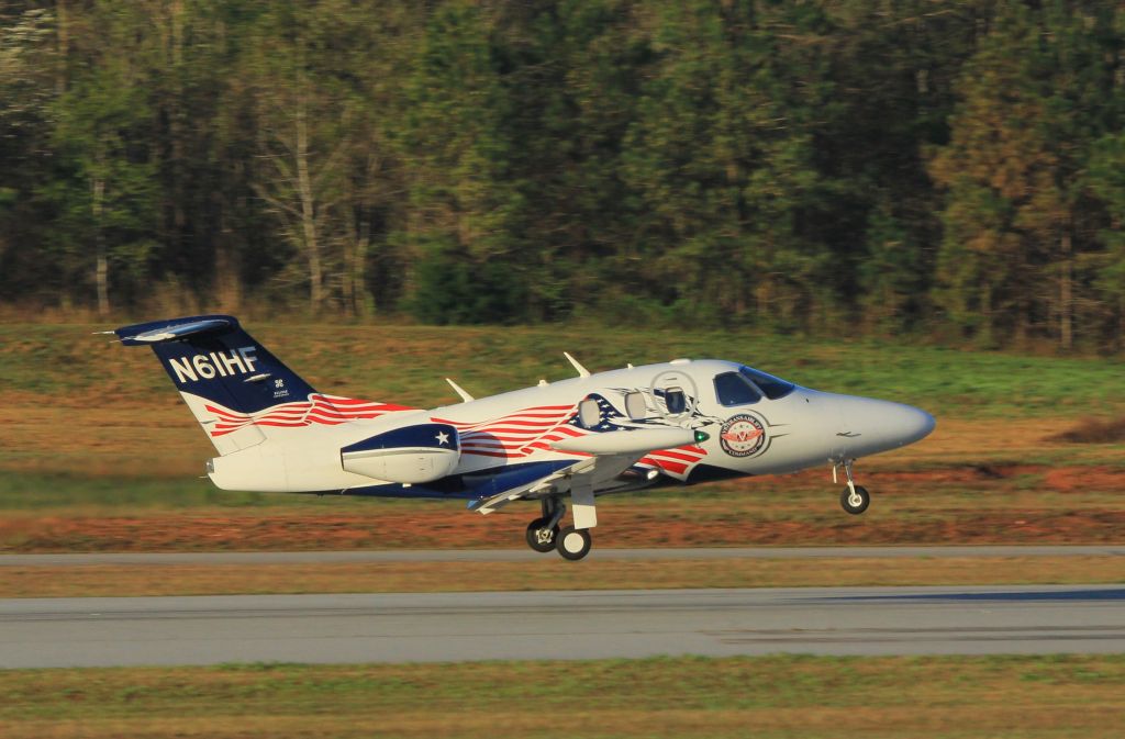 Eclipse 500 (N61HF)
