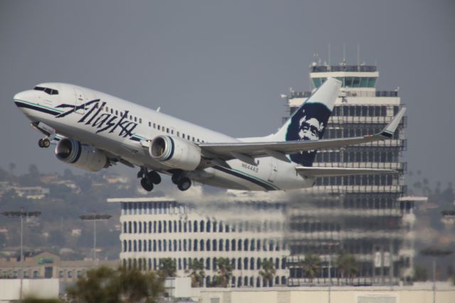 Boeing 737-700 (N644AS)