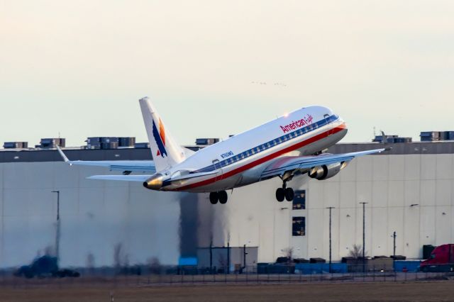 Embraer 170/175 (N760MQ) - American Eagle Embraer 170 in Pre-merger retro livery taking off at OKC on 1/1/23. Taken with a Canon R7 and Tamron 150-600 G2 lens. I've been on a quest for over a year now to get photos of all 12 of the AA retro planes, and this was my last one! Hopefully it'll come into PHX someday so I can REALLY complete the set! 