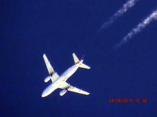 Airbus A319 (N826AW)