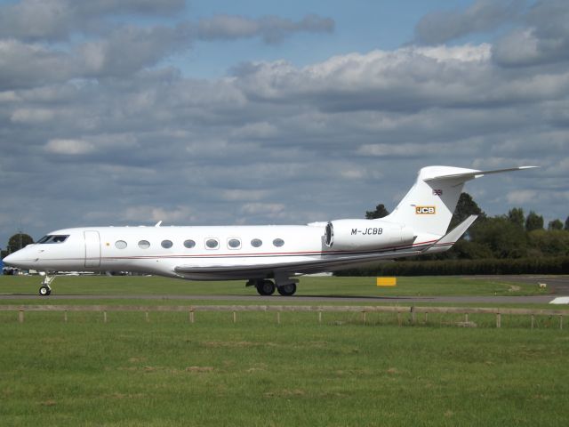 Gulfstream Aerospace Gulfstream G650 (M-JCBB) - Seen at Oxford Airport about to dep Runway 01