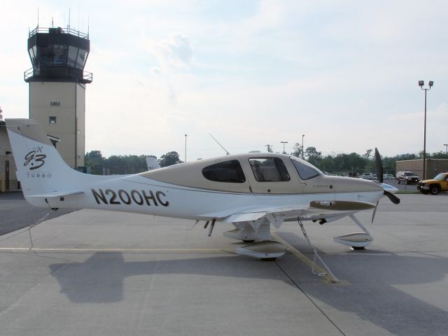 Cirrus SR-22 (N200HC)