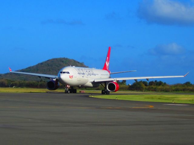 Airbus A330-300 (G-VKSS)