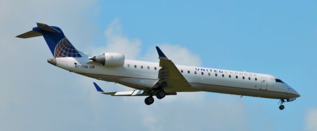 Canadair Regional Jet CRJ-700 (N770SK)