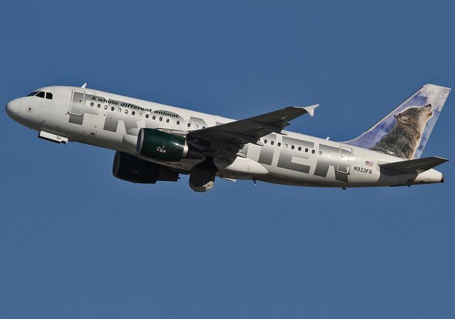 Airbus A319 (N933FR) - Taking off from the LAX.