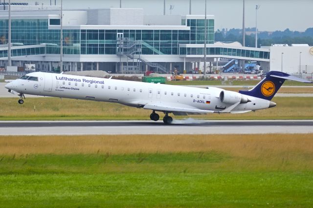 Canadair Regional Jet CRJ-900 (D-ACKL)