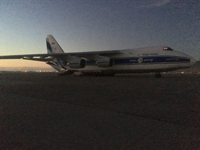 Antonov An-12 (RA-82044)