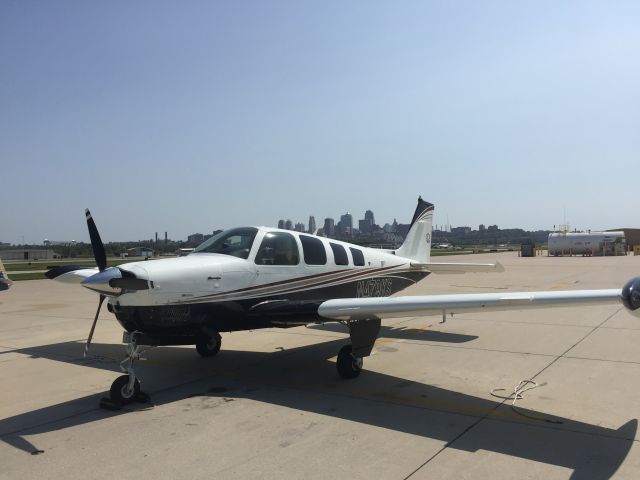 Beechcraft Bonanza (36) (N479KS)